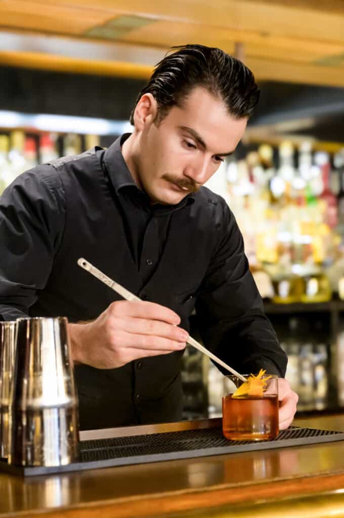 Shooting editorial Barman