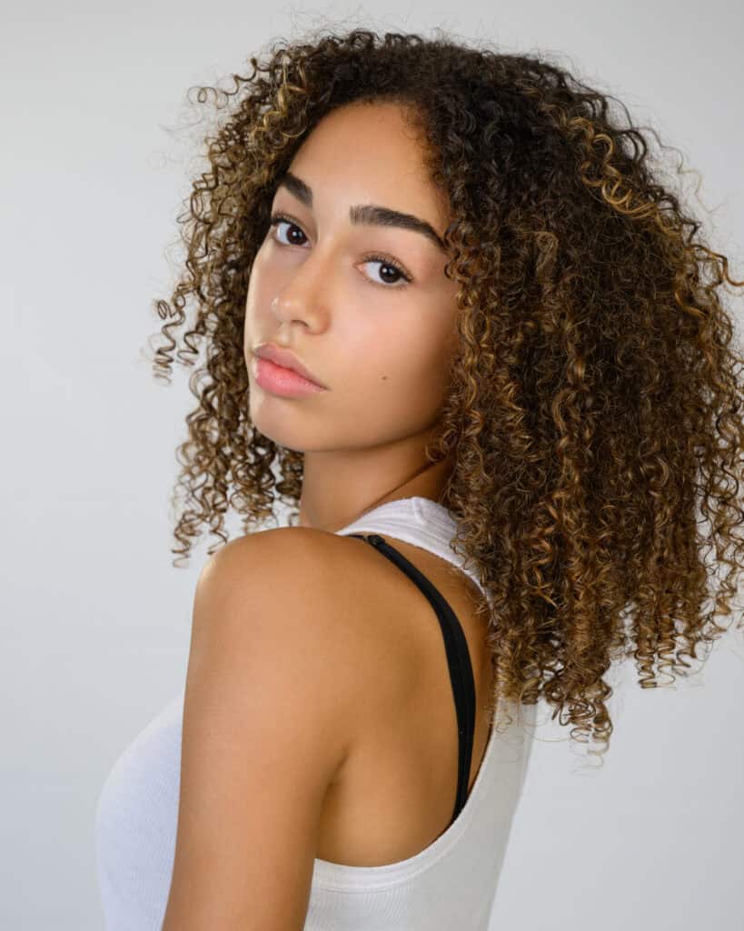 Shooting Pola Model by Coloria