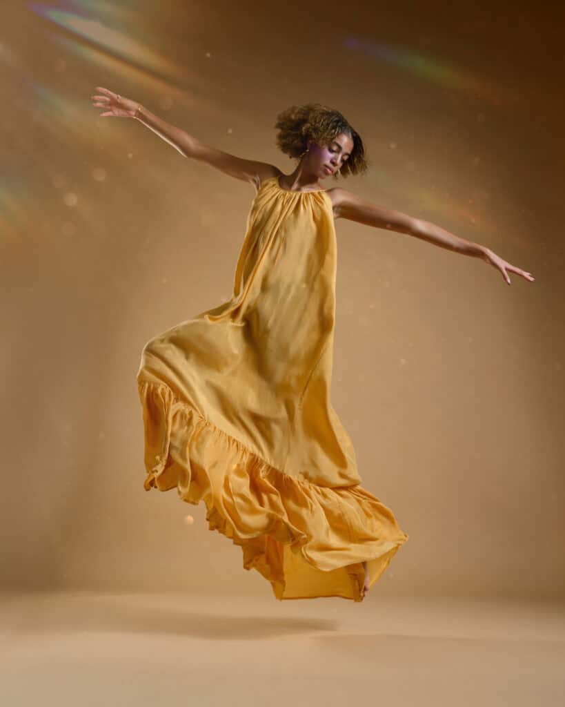 Shooting book model by Coloria