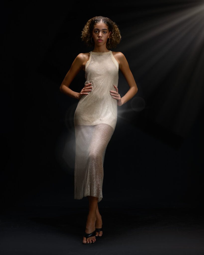 Shooting book model by Coloria