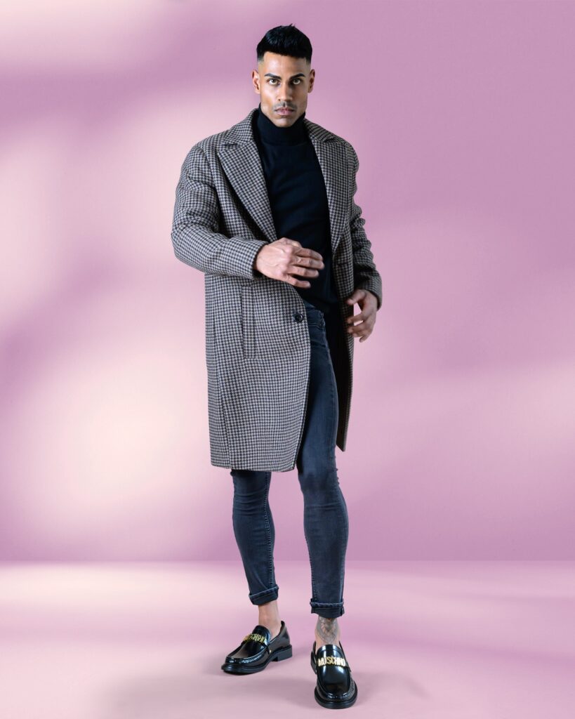 Shooting commercial casual