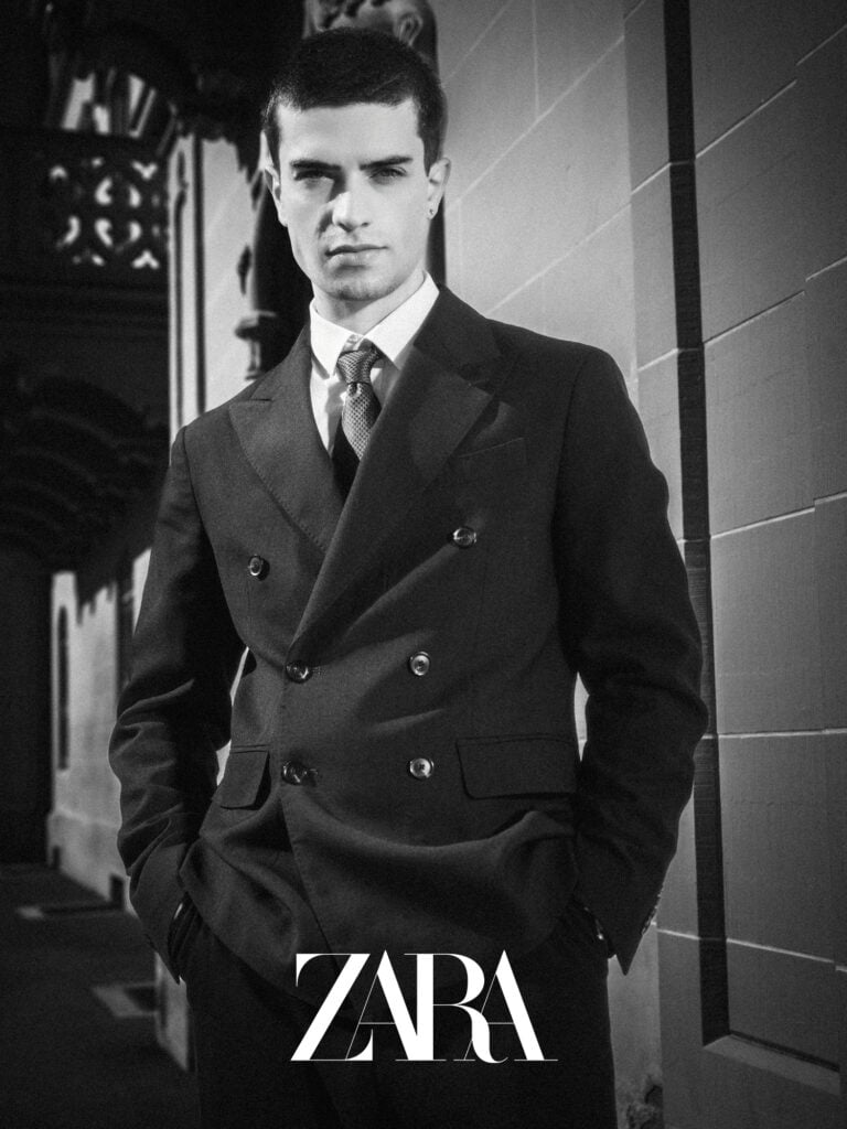 Veste homme Zara élégante, style classique et moderne, parfait pour une tenue sophistiquée.